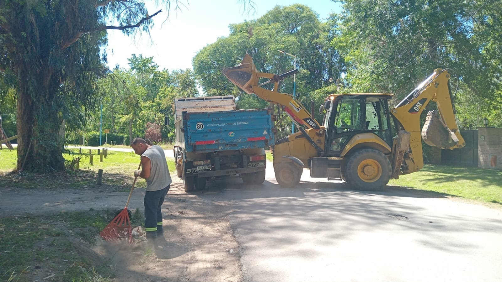 Contin An Los Trabajos De Bacheo Estabilizado Y Mantenimiento Del